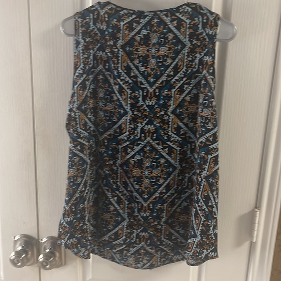 NWOT Chico’s women’s sleeveless blouse - Picture 2 of 3